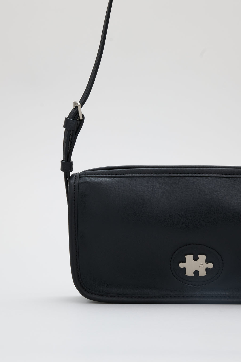 La Cassette bag [deep black]