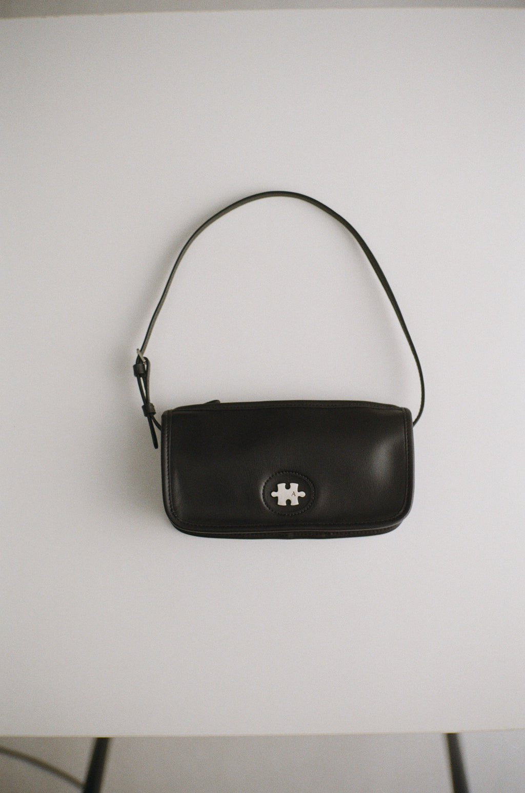La Cassette bag [deep black]