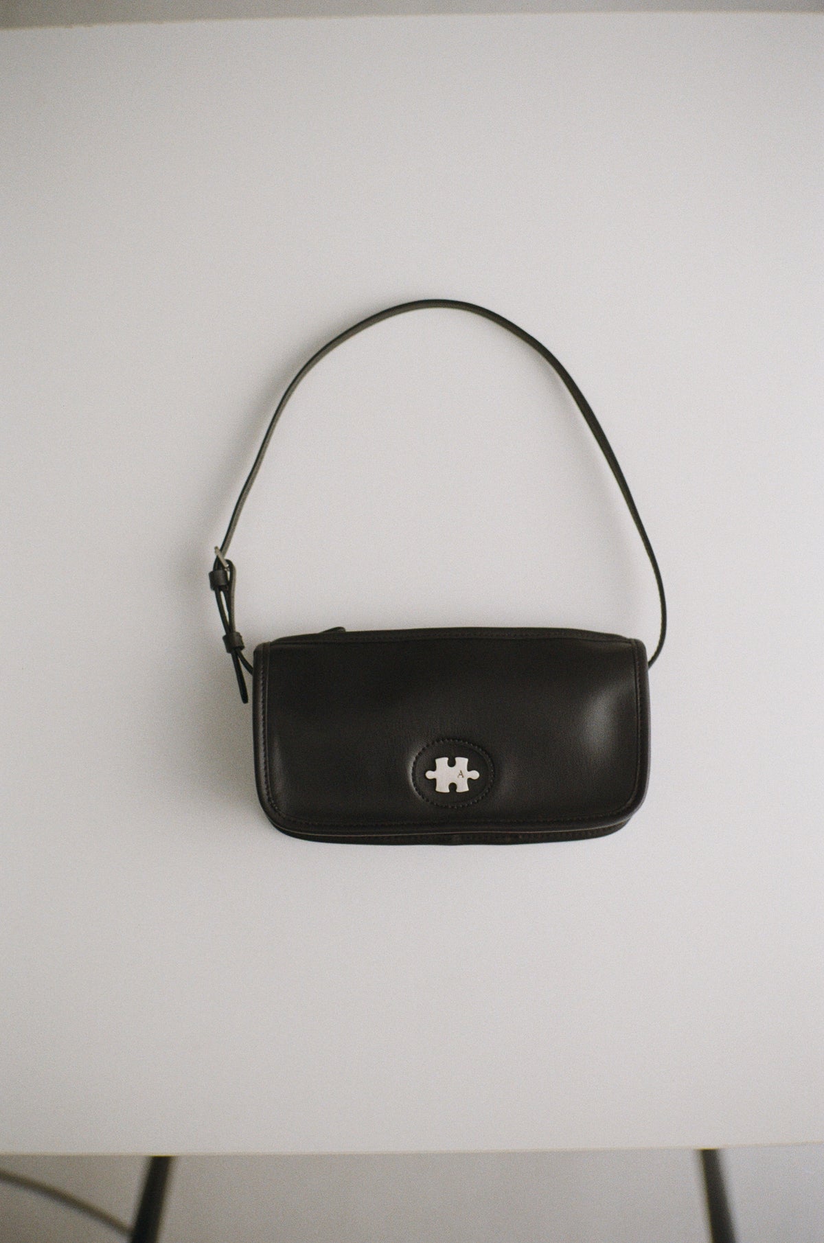 La Cassette bag [deep black]
