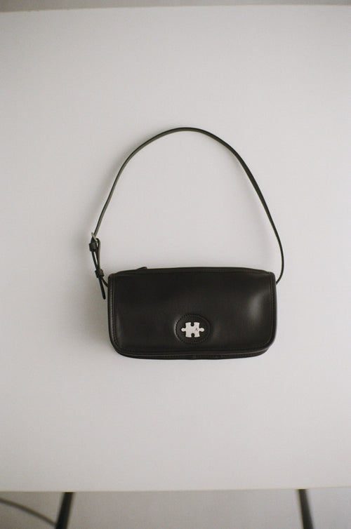La Cassette bag [deep black]